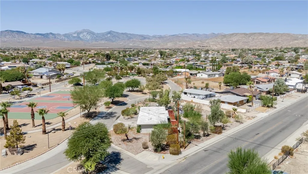 main property photo 30