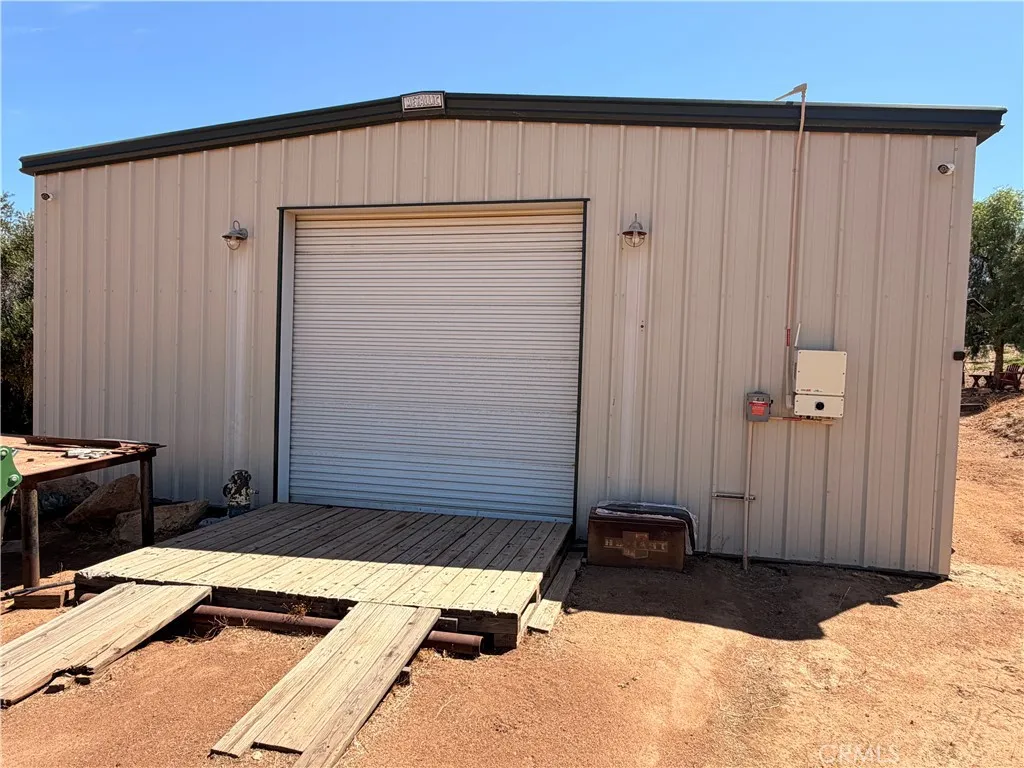 main property photo 30