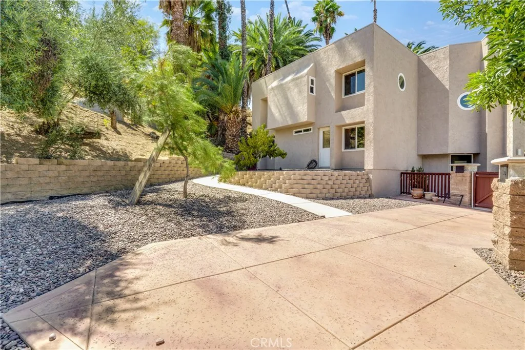 main property photo 51