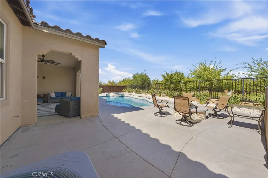 main property photo 27