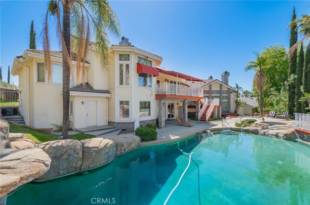 main property photo 34