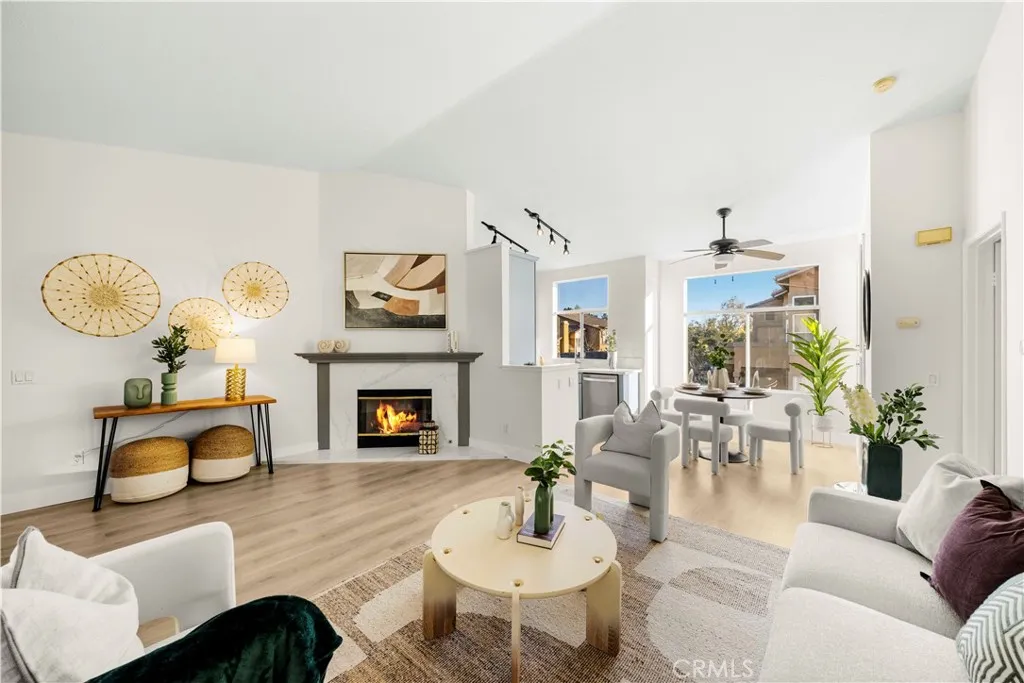 property viewer photo 9