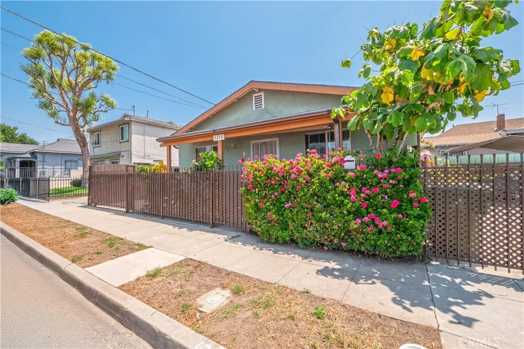 main property photo 22