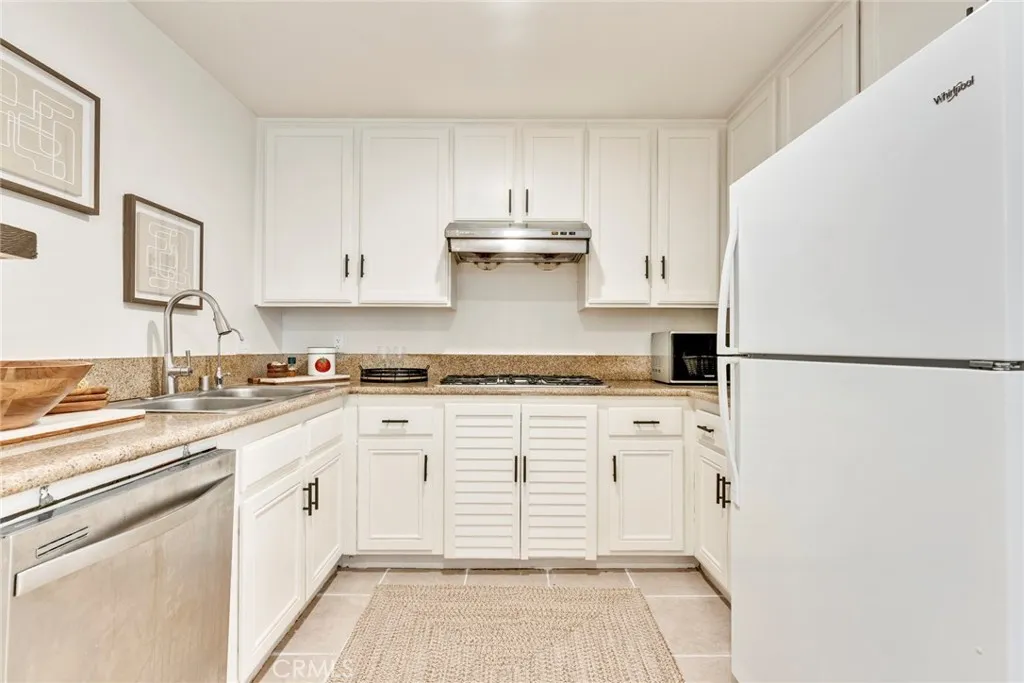 property viewer photo 7