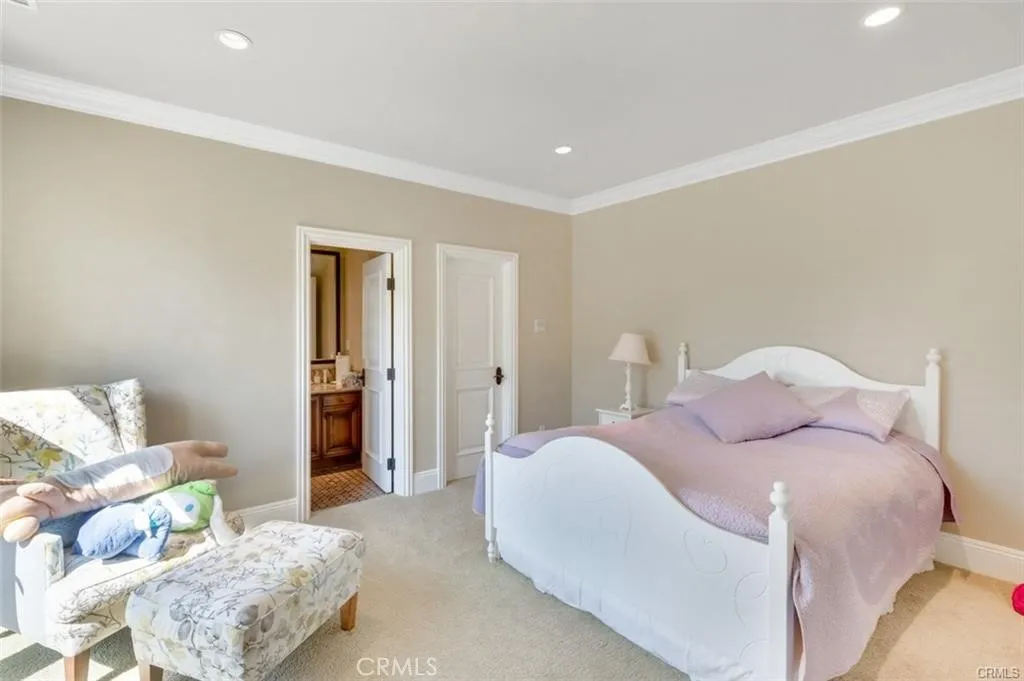 main property photo 61