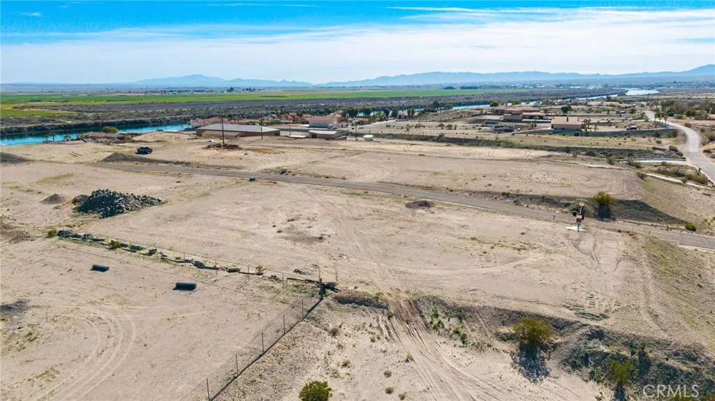 main property photo 11