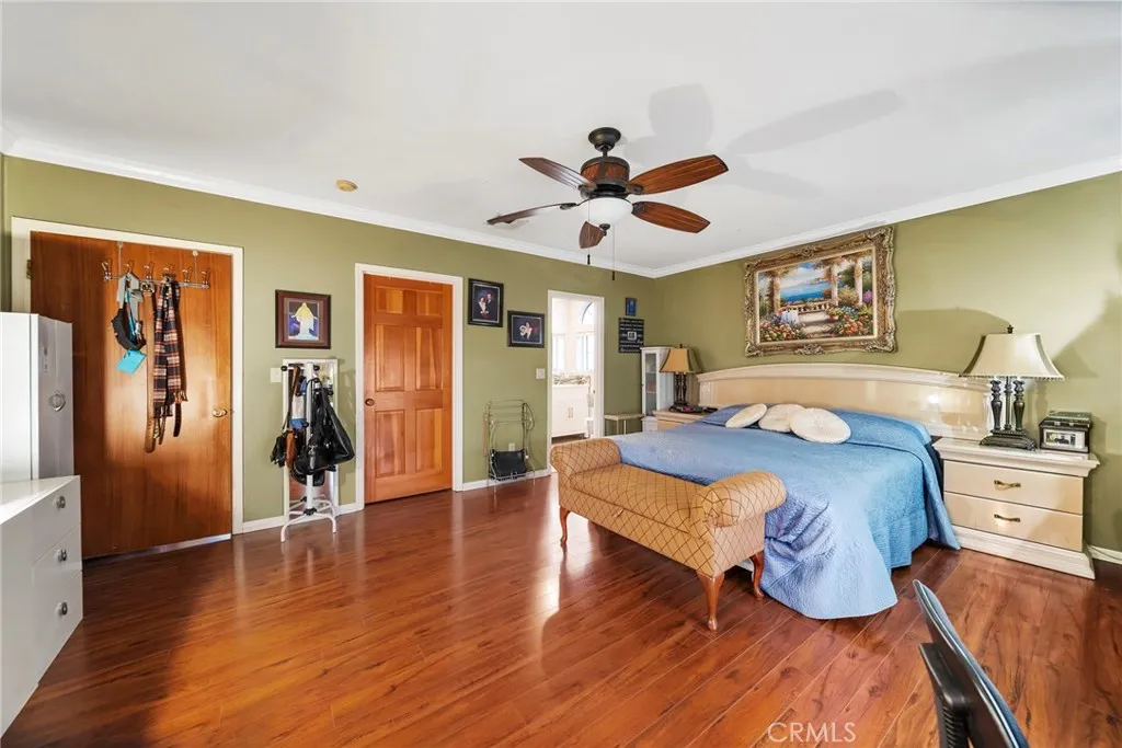 main property photo 50