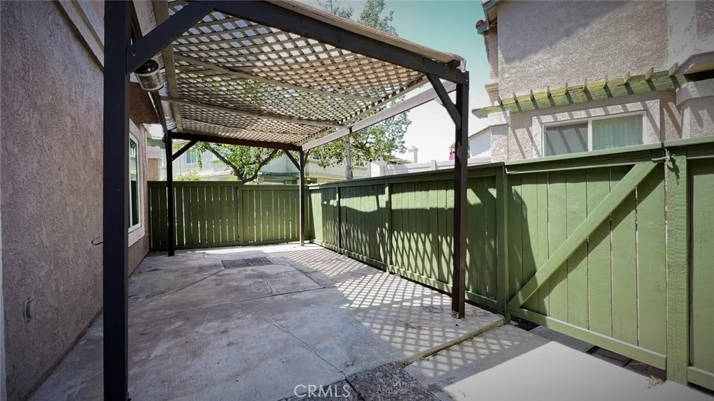 main property photo 23