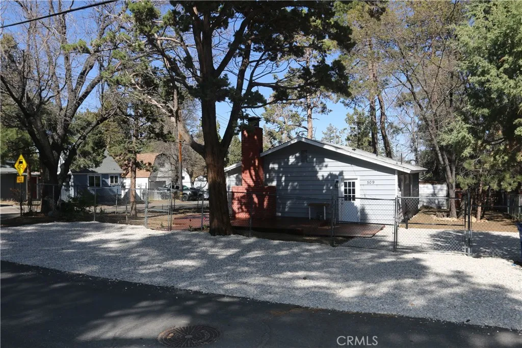 main property photo 22
