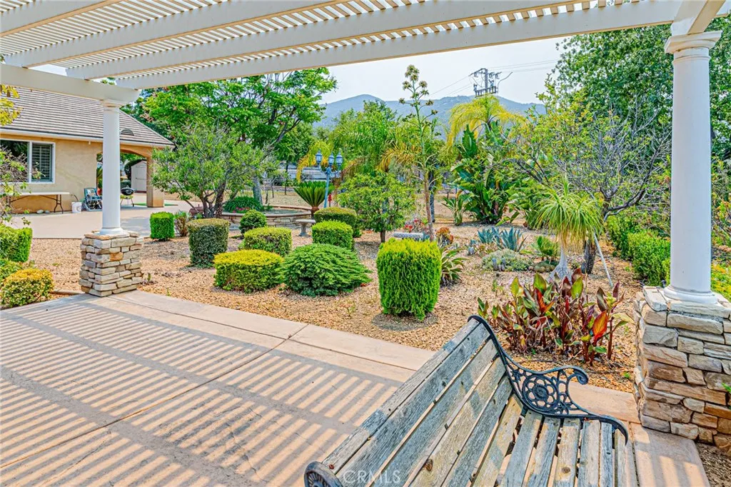 main property photo 12
