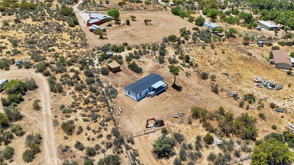 main property photo 40