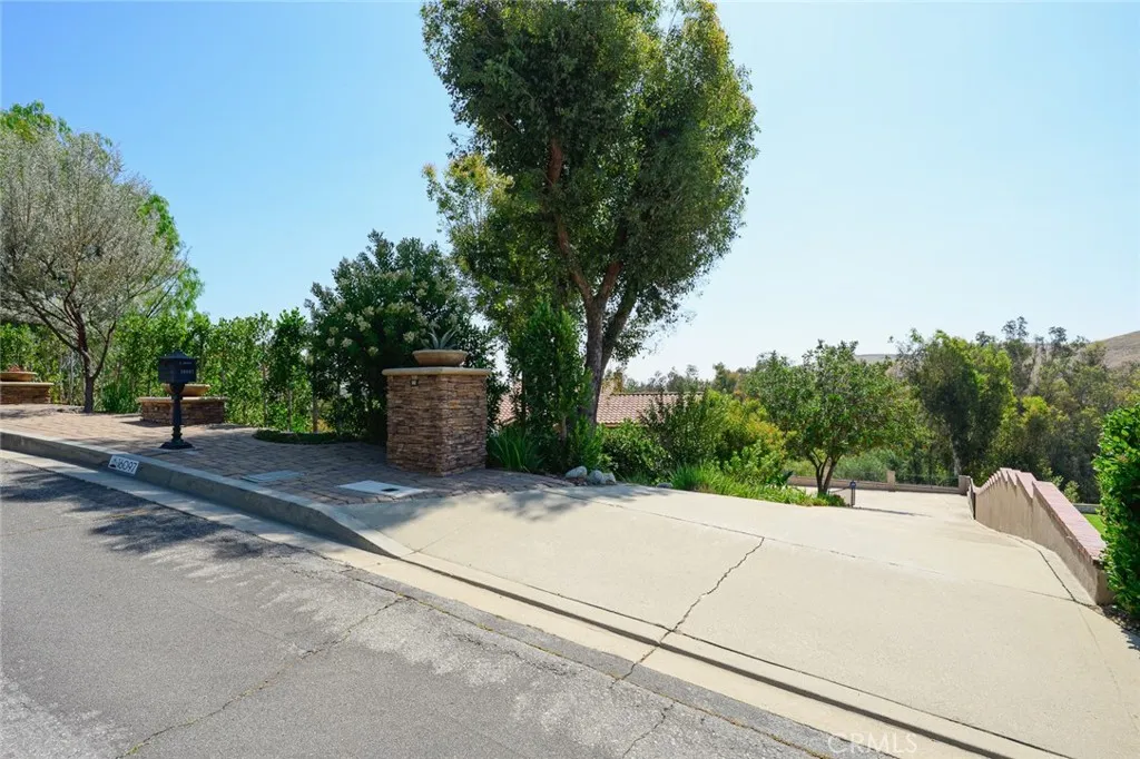 main property photo 60