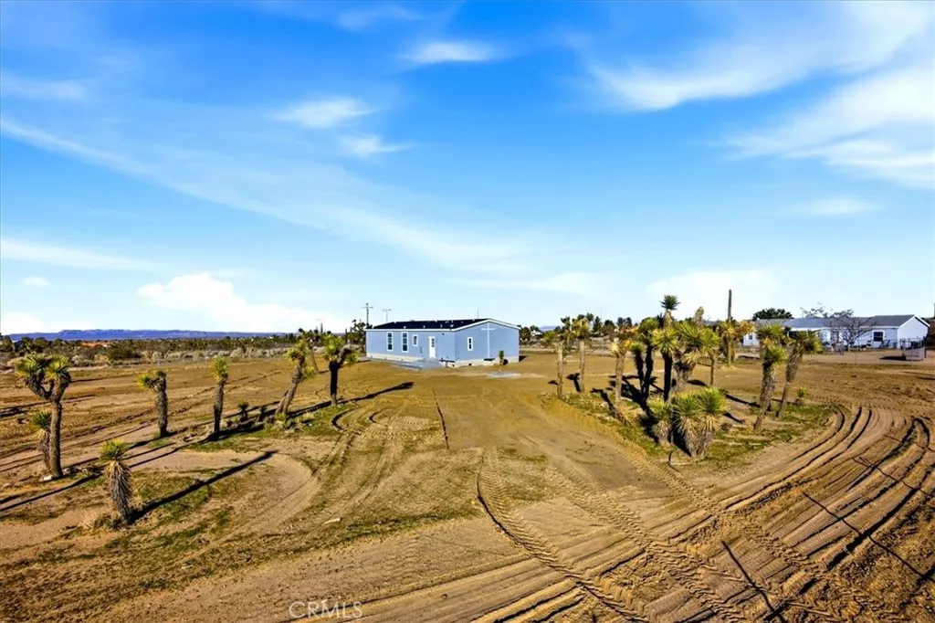 main property photo 25