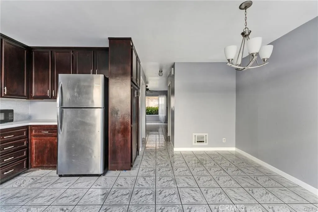 property viewer photo 9