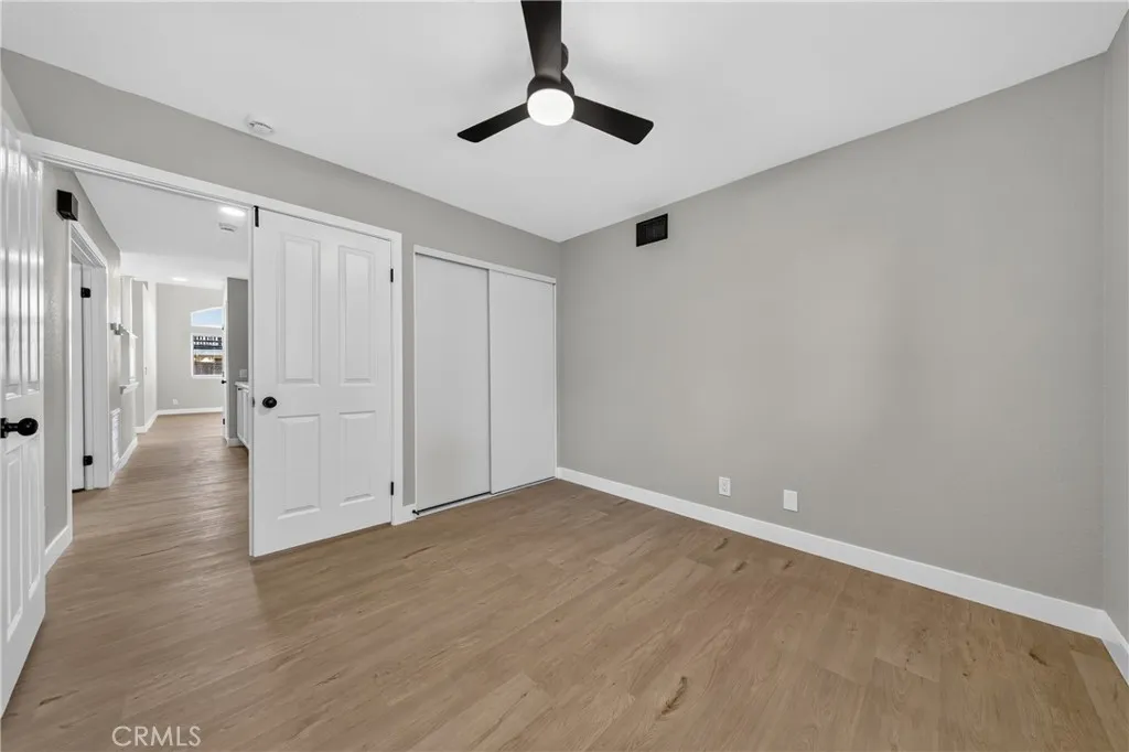 property viewer photo 26