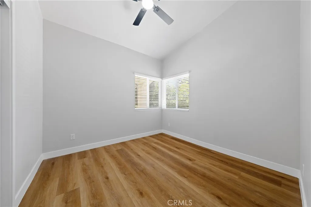 property viewer photo 10