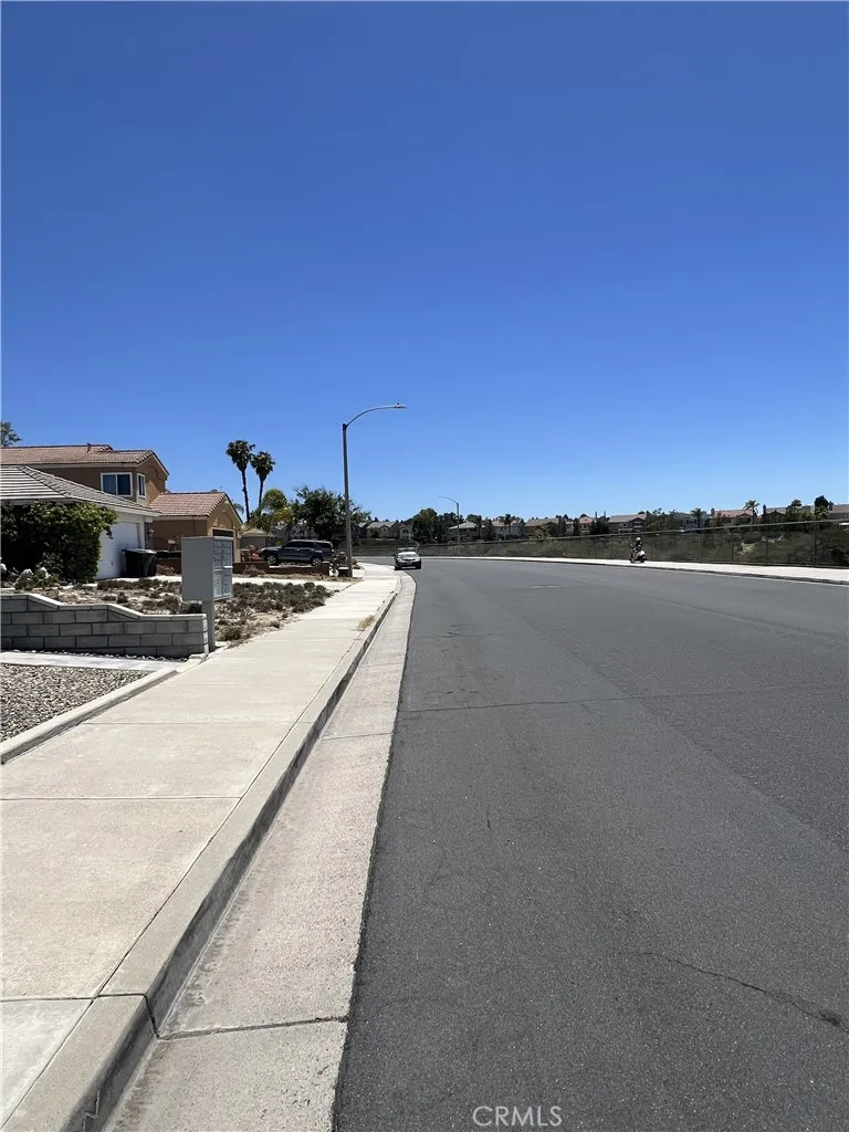 main property photo 10