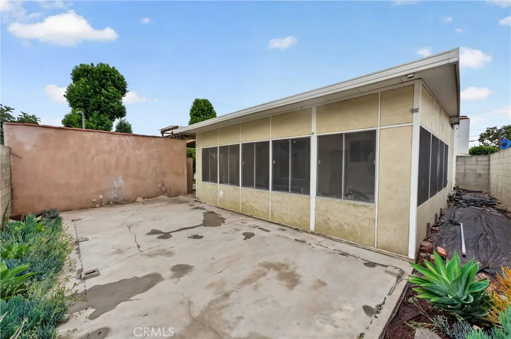 main property photo 50