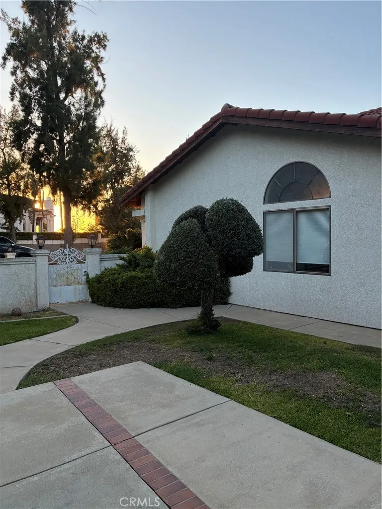 main property photo 16