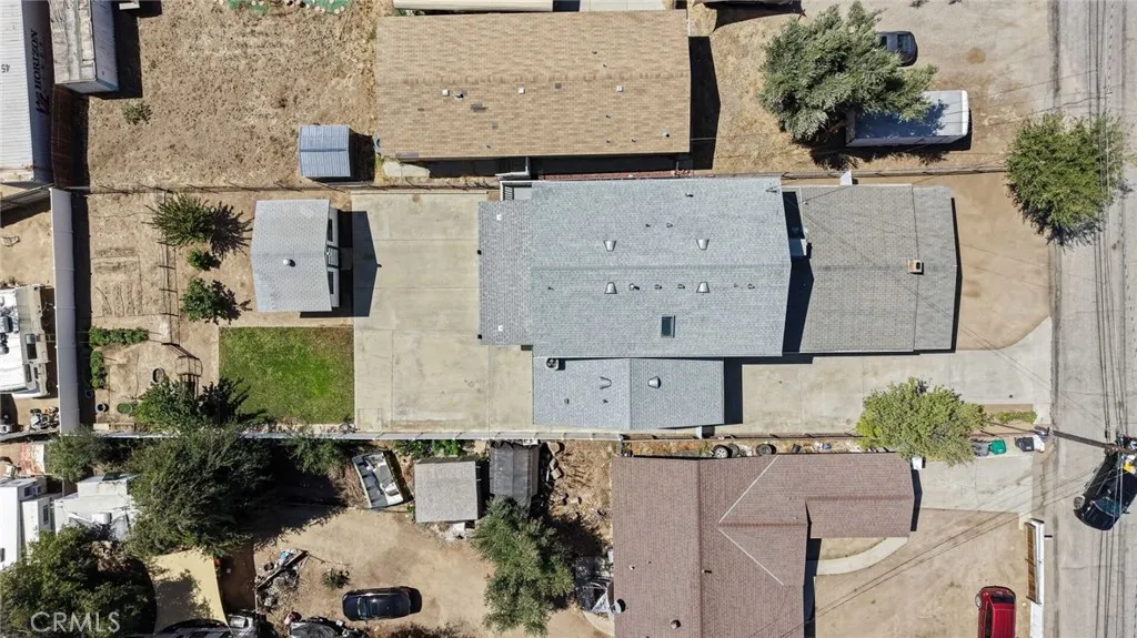 main property photo 50