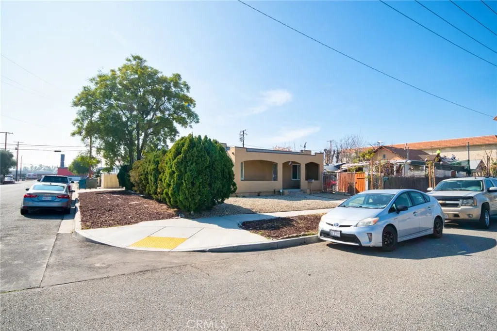 main property photo 0