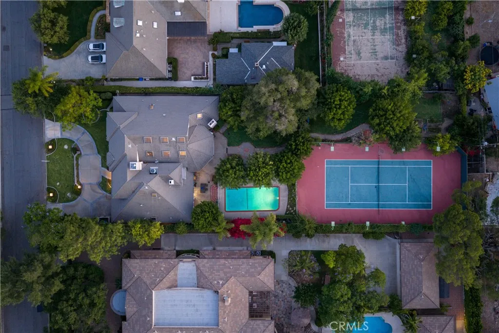 main property photo 23