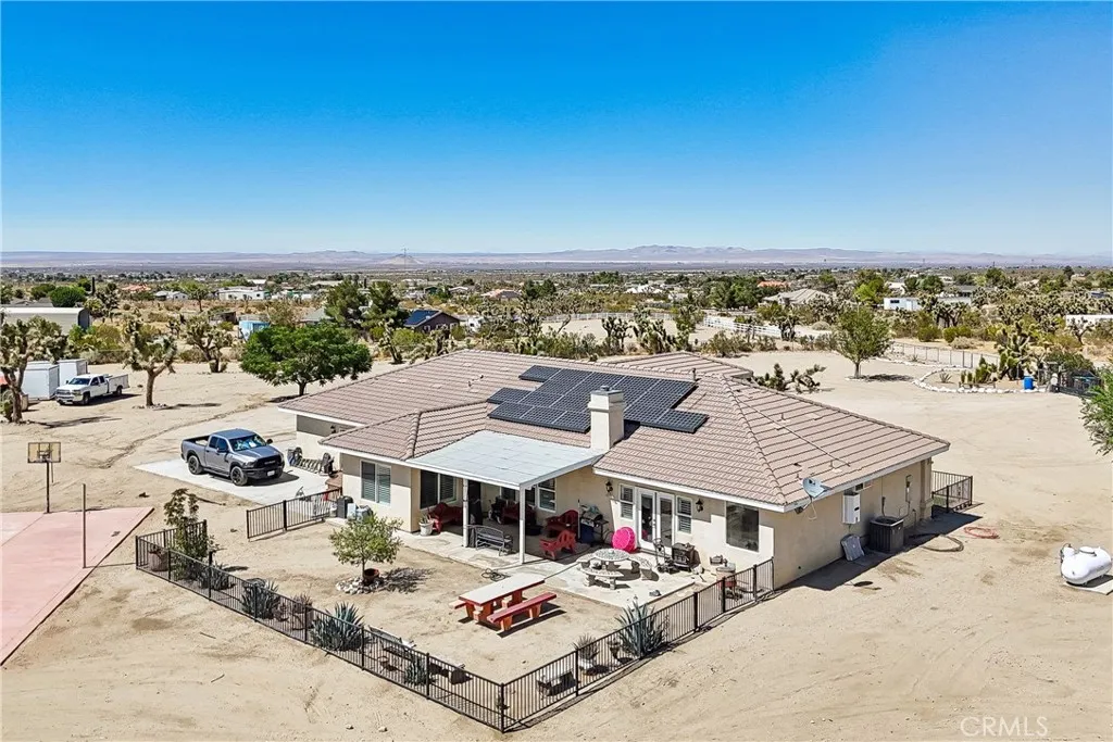 main property photo 41