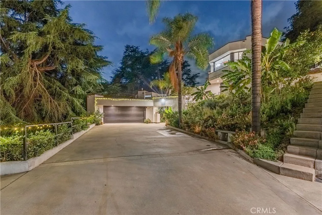 main property photo 58