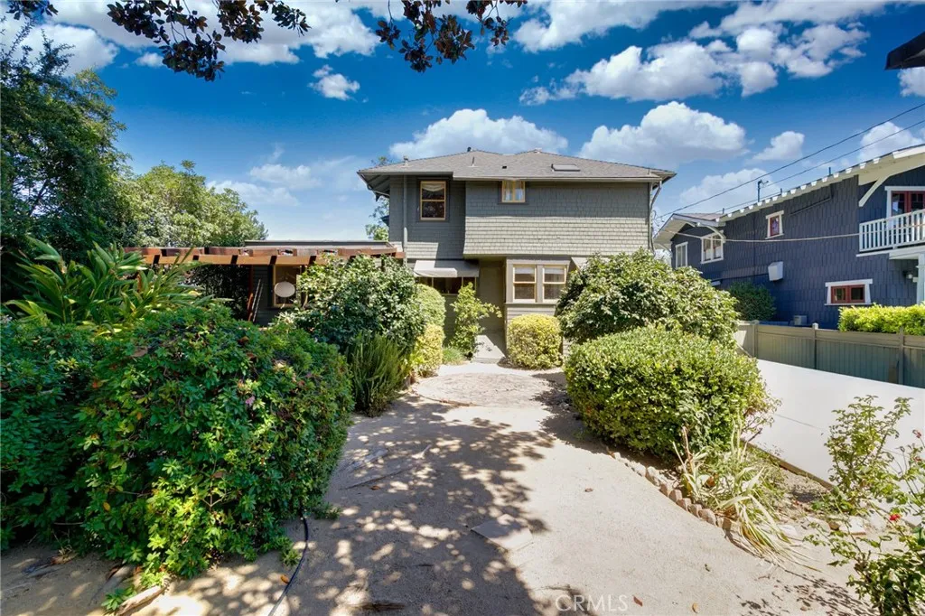main property photo 8