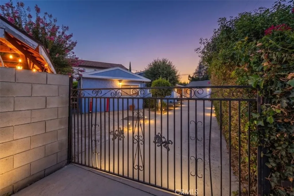 main property photo 29