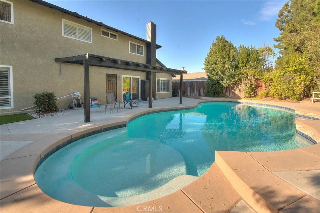 main property photo 50