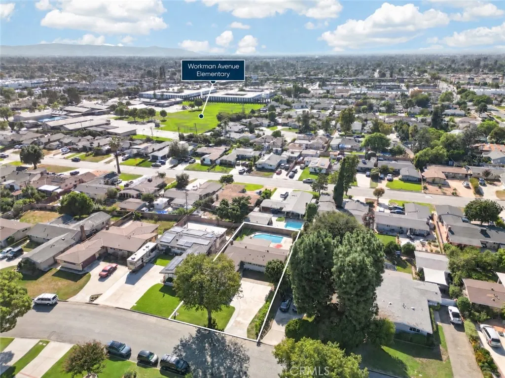 main property photo 28