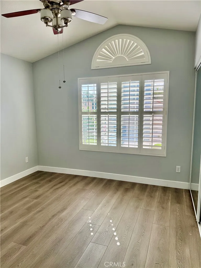 property viewer photo 30