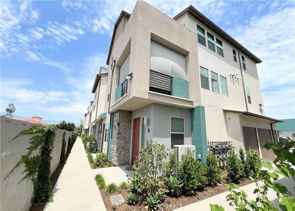 main property photo 0