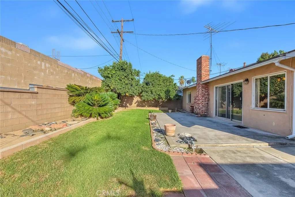 main property photo 25