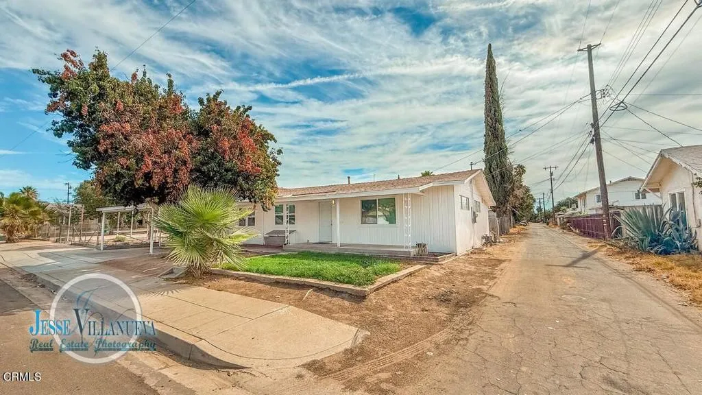 main property photo 20