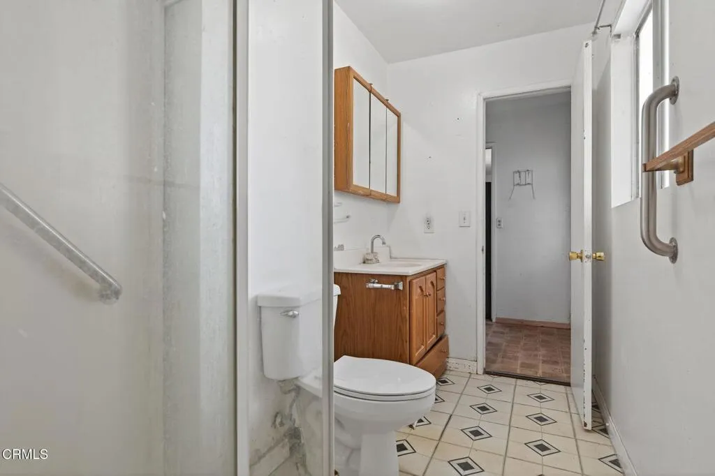 property viewer photo 13