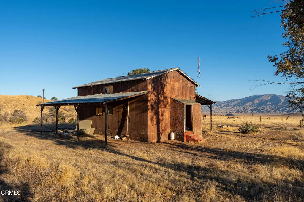 main property photo 40