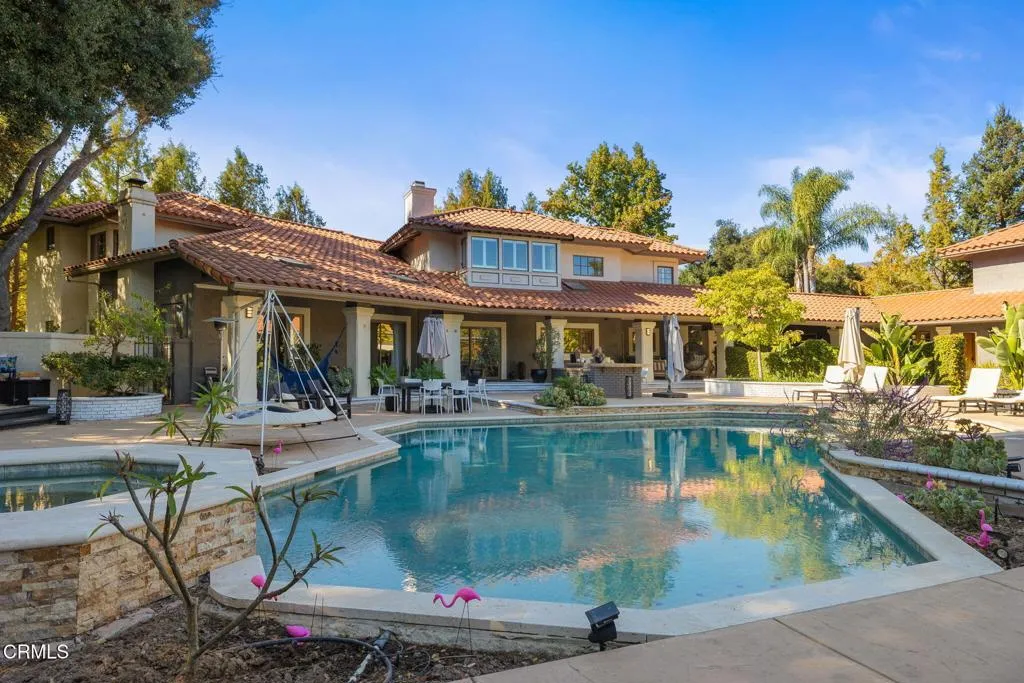 main property photo 50