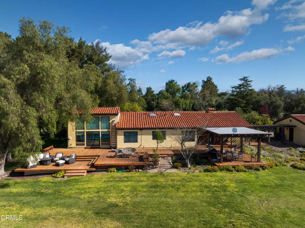 main property photo 23