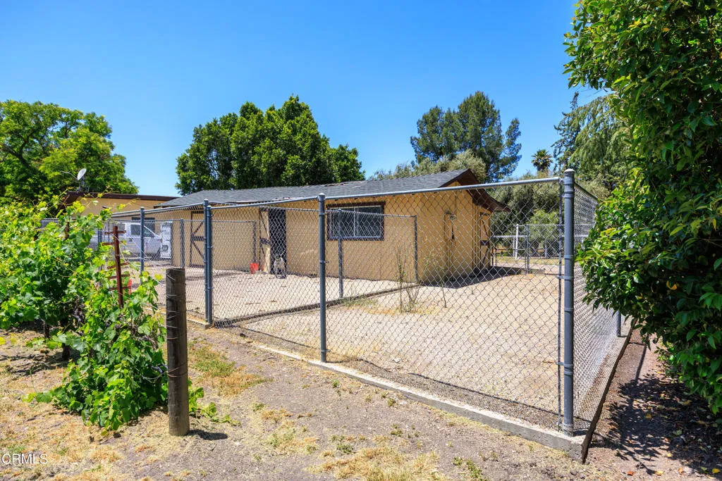main property photo 30
