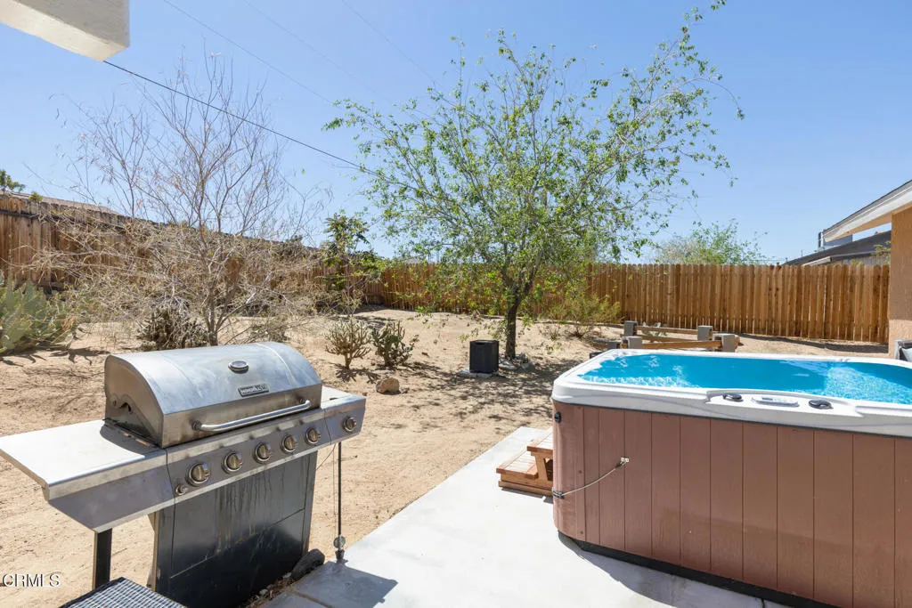 main property photo 19