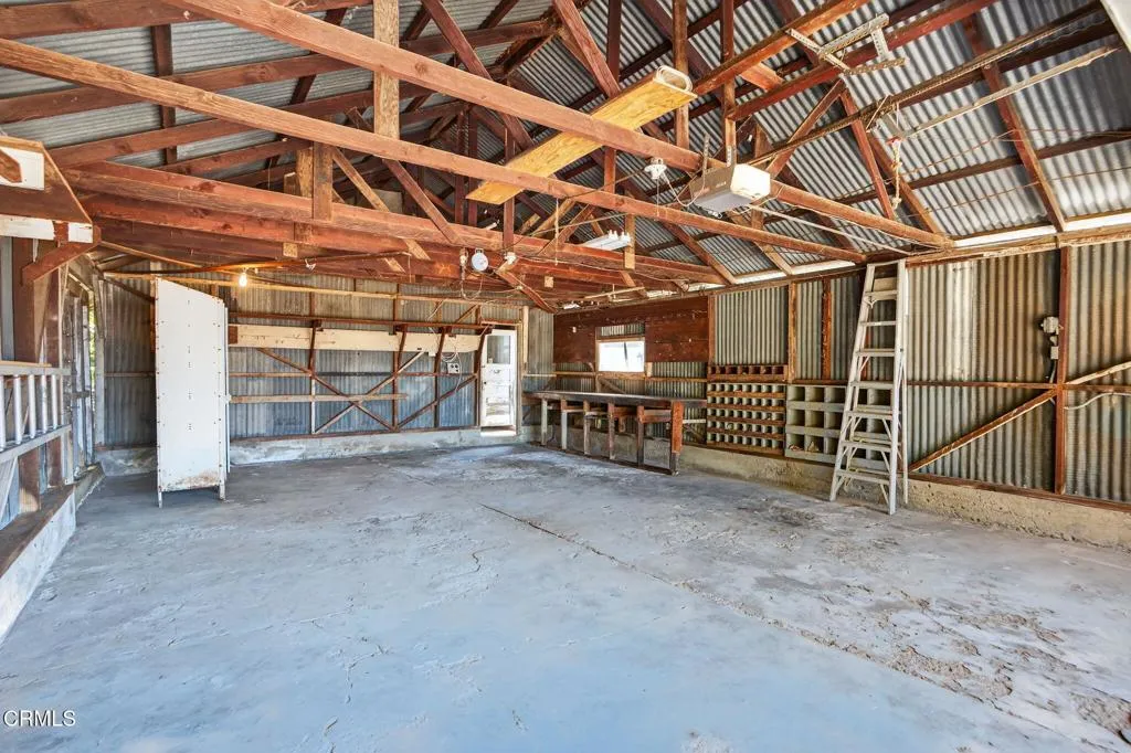main property photo 22