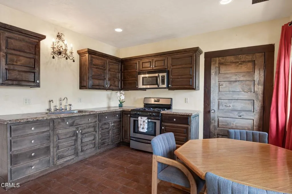 main property photo 61