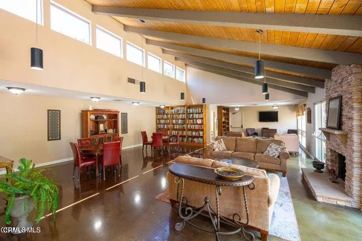 main property photo 35