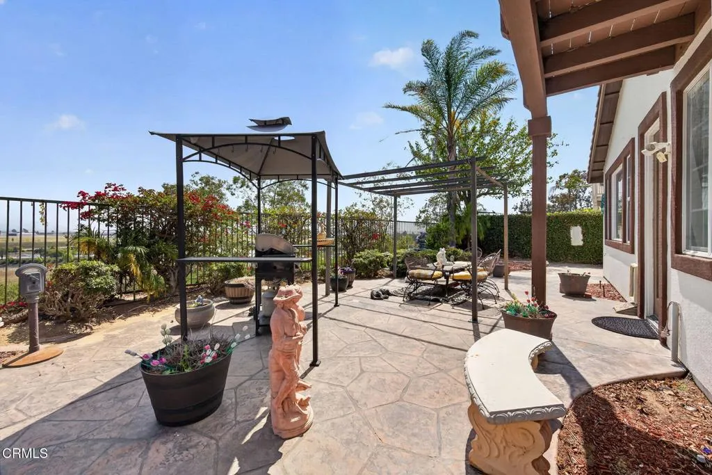 main property photo 38