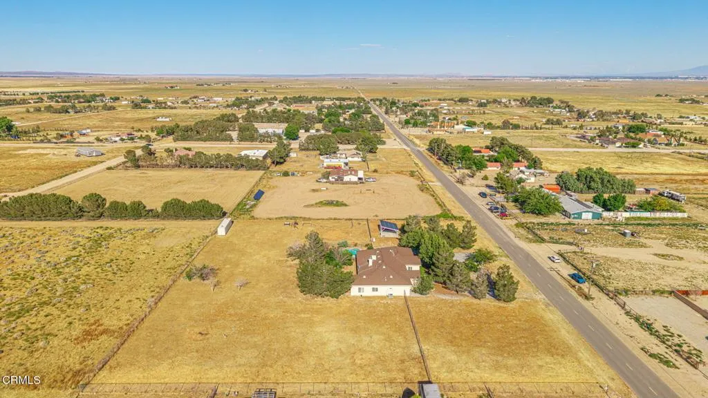 main property photo 45