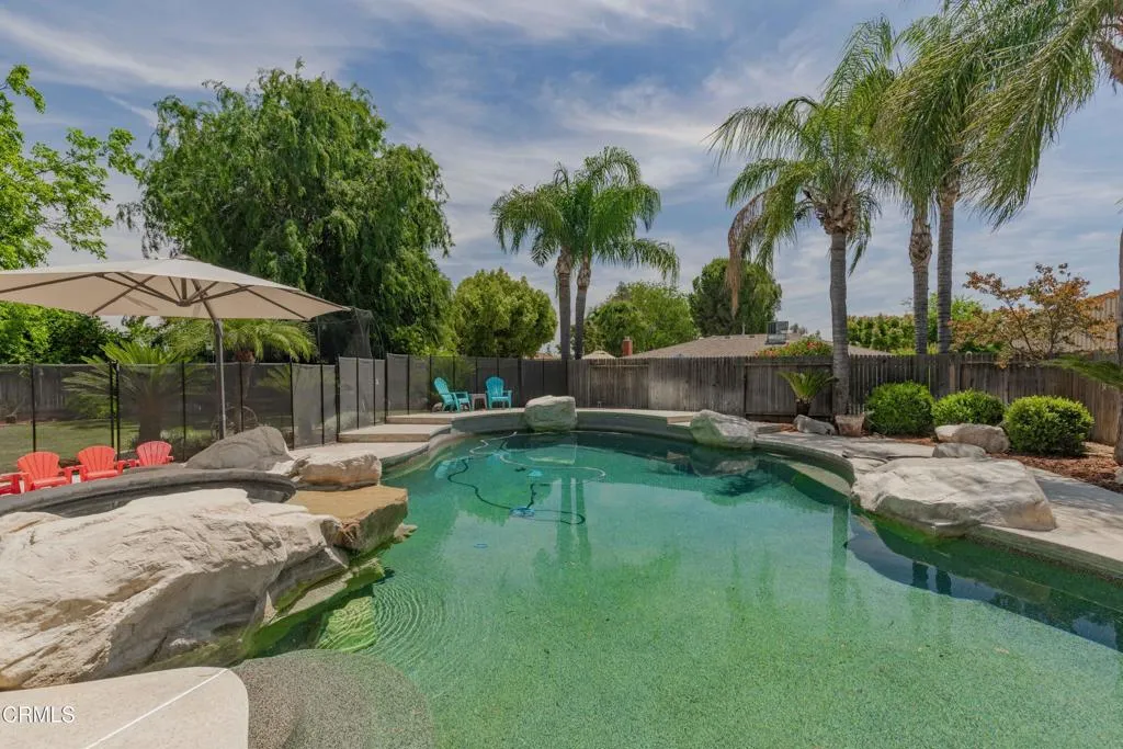 main property photo 32