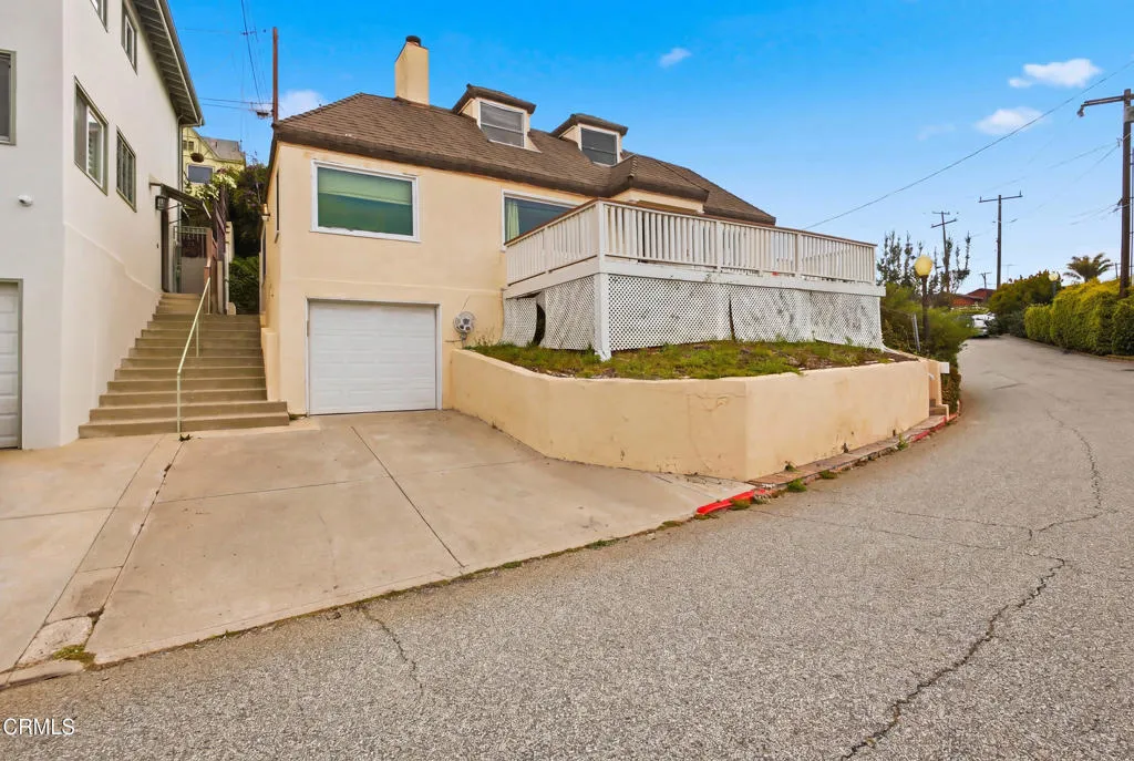 main property photo 9