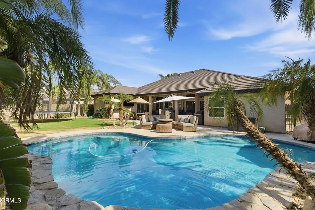 main property photo 59